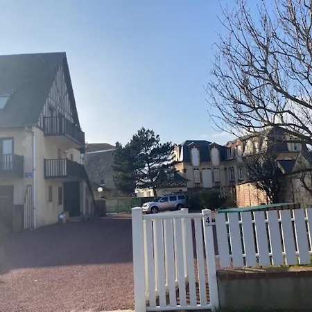 3 Pieces Spacieux Avec Balcon Pres De La - Fr-1-712-29 Διαμέρισμα Villers-sur-Mer